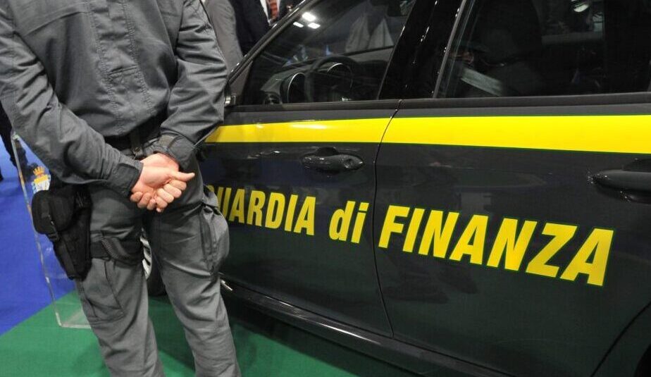 La Guardia di Finanza ha effettuato controlli a 7 strutture ricettive di Ostia procedendo con 5 denunce e trovandone una abusiva