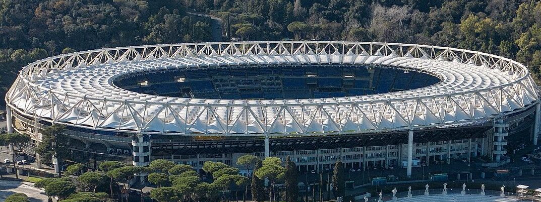 lo stadio Olimpico dove la Roma e Sport e Salute hanno raggiunto l'accordo che permetterà al club giallorosso di giocare nell'impianto fino al 2028. Sfuma il sogno dei tifosi di vedere la squadra nel (possibile) nuovo impianto di Pietralata nel 2028