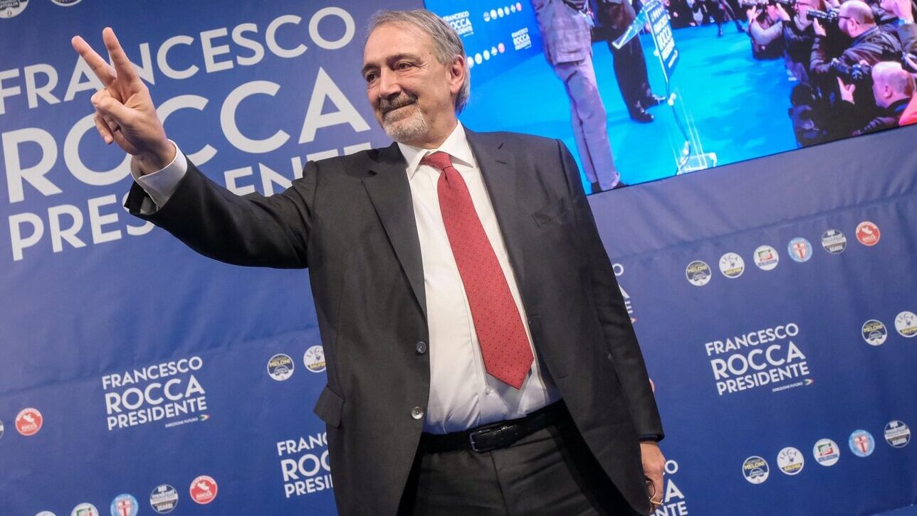 Il presidente della Regione Lazio Francesco Rocca ha risposto con una breve nota insieme a Marco Perissa alle dichiarazioni odierne del sindaco di Roma Roberto Gualtieri sulla balneabilità del Tevere e sul progetto a riguardo