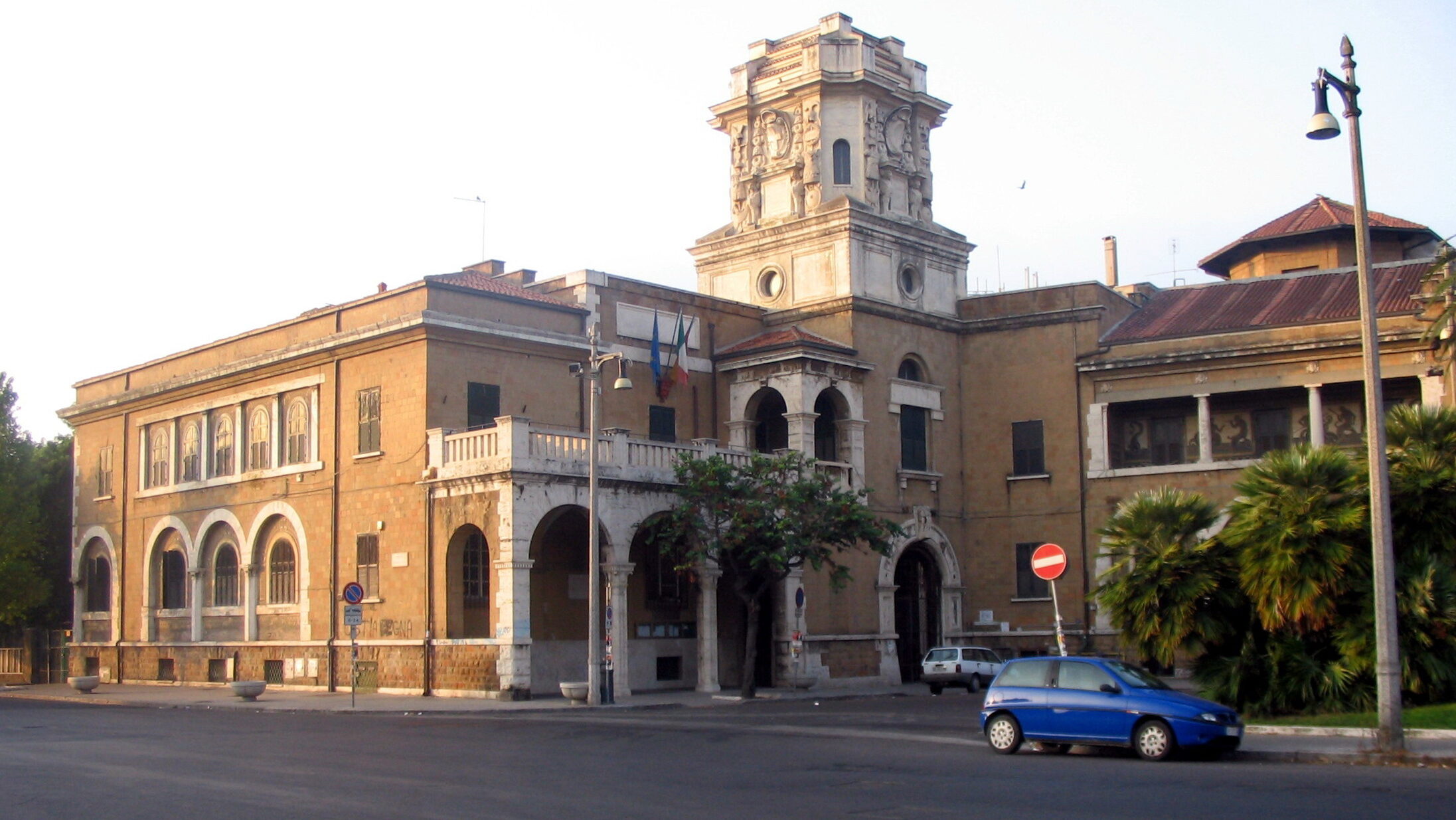 la sede del Municipio X dove giovedì 12 giugno si riunirà il Consiglio del Municipio