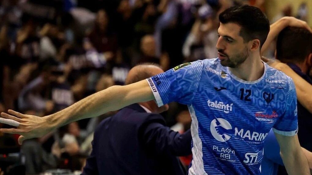 Diamantini con la maglia di Cisterna Volley nella stagione 2024/25. il centrale originario di fano è stato confermato anche per la prossima annata che sarà la seconda di fila con il club laziale