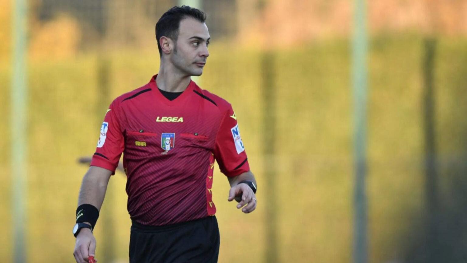 Domenico Castellone, arbitro della sezione di Napoli che dirigerà la sfida tra Latina e Atalanta U23 di domenica 24 agosto alle 18. Sono state rese note anche le designazioni delle altre partite della 1^ giornata di Serie C compresa anche Perugia-Guidonia