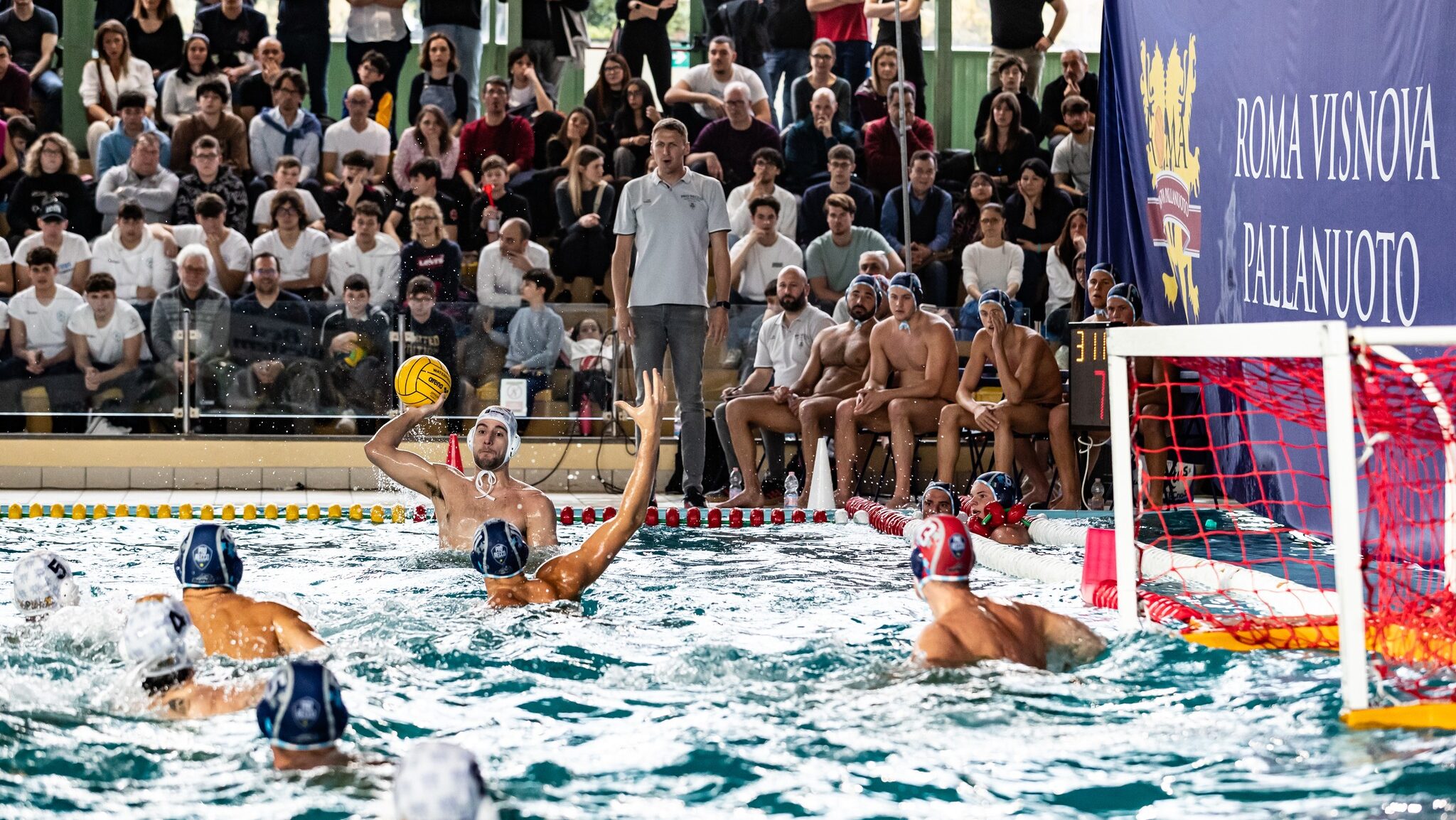 Torna in acqua il campionato di pallanuoto maschile e in A1 torna a giocare la Roma Vis Nova per il bis dopo la vittoria di Genova