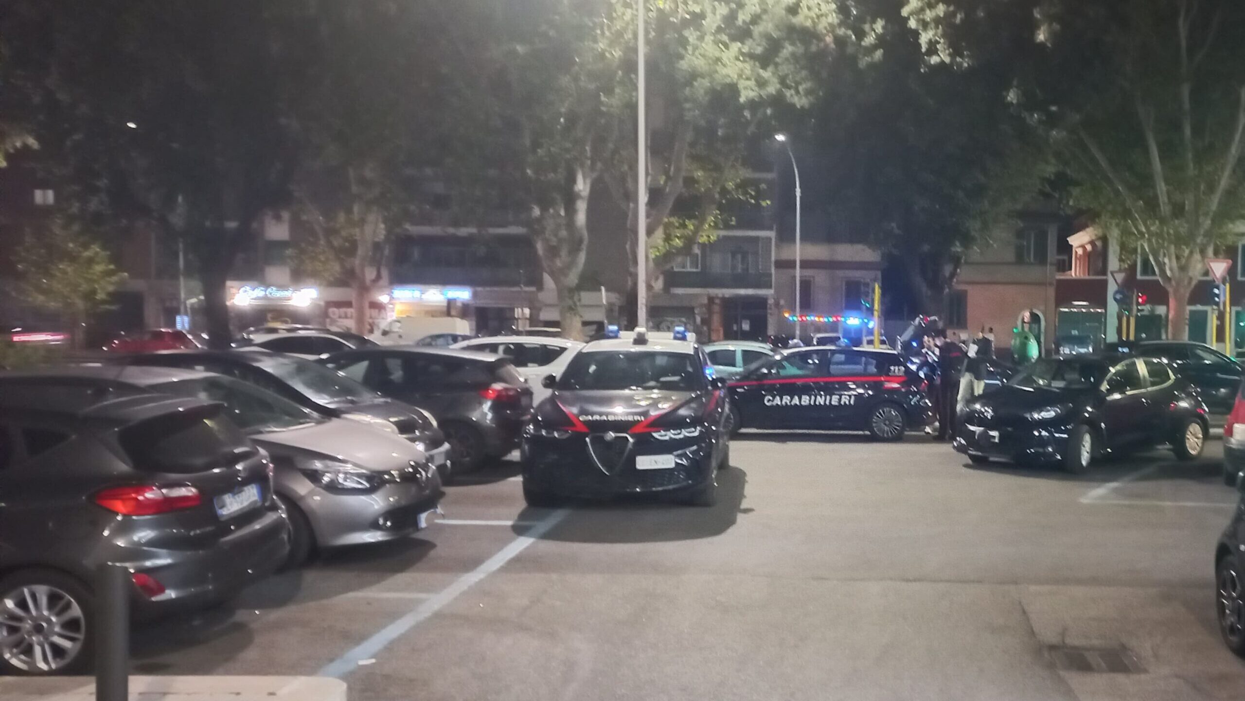 A Roma sono stati effettuati dei controlli da parte dei carabinieri nel quartiere Garbatella che hanno portato a denunce e segnalazioni