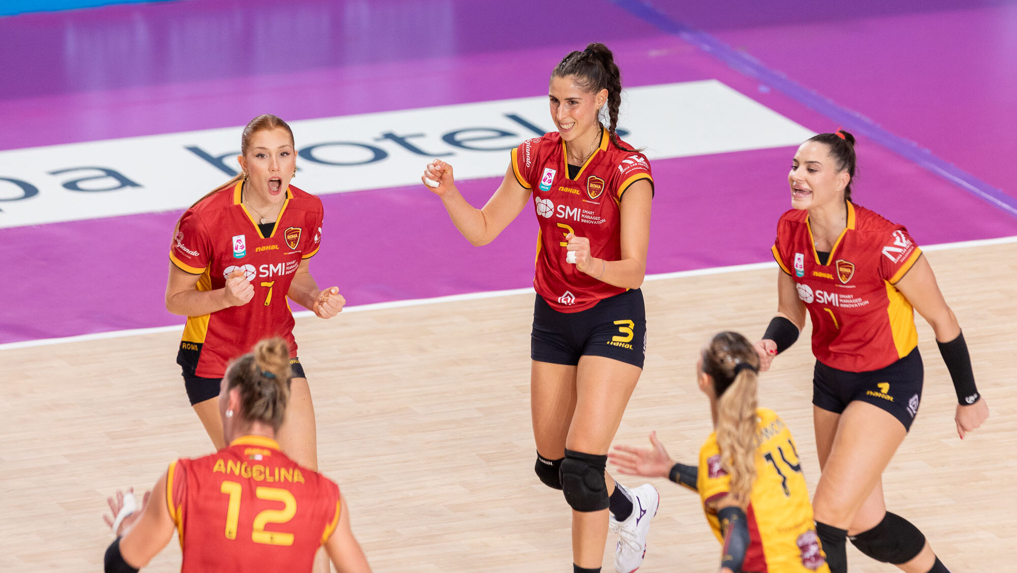Quarto turno del campionato di pallavolo femminile di A2 con Roma che visita Meledugno. L'obiettivo è accorciare in classifica