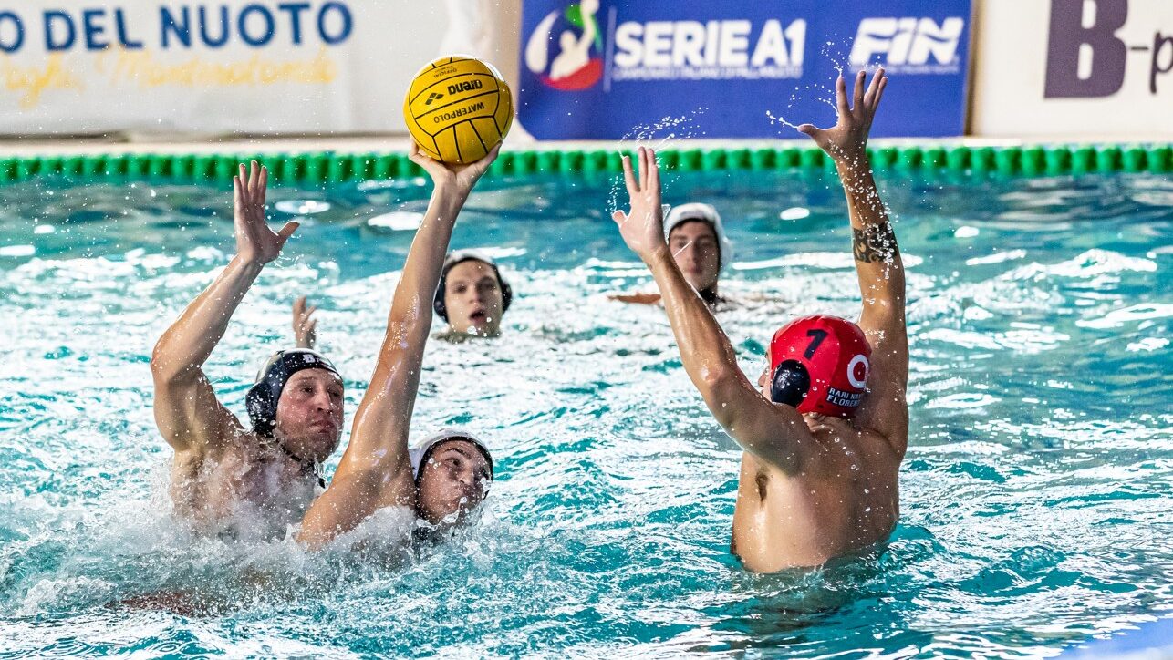 Risultati differenti nella 6^ giornata del campionato di pallanuoto maschile di A1 con la Vis Nova sconfitta a Bologna e l'Olympic vittoriosa