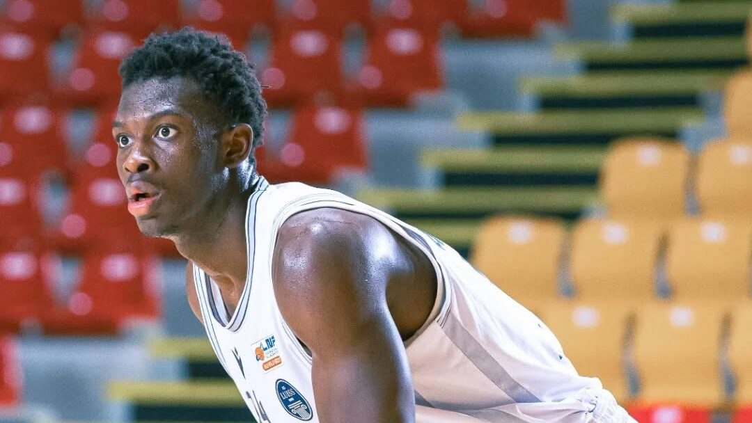 Un match del campionato di basket di Serie B Nazionale tra Luiss Roma e Ferrara è statao rinviato a causa di un trauma cranico ad Atamah