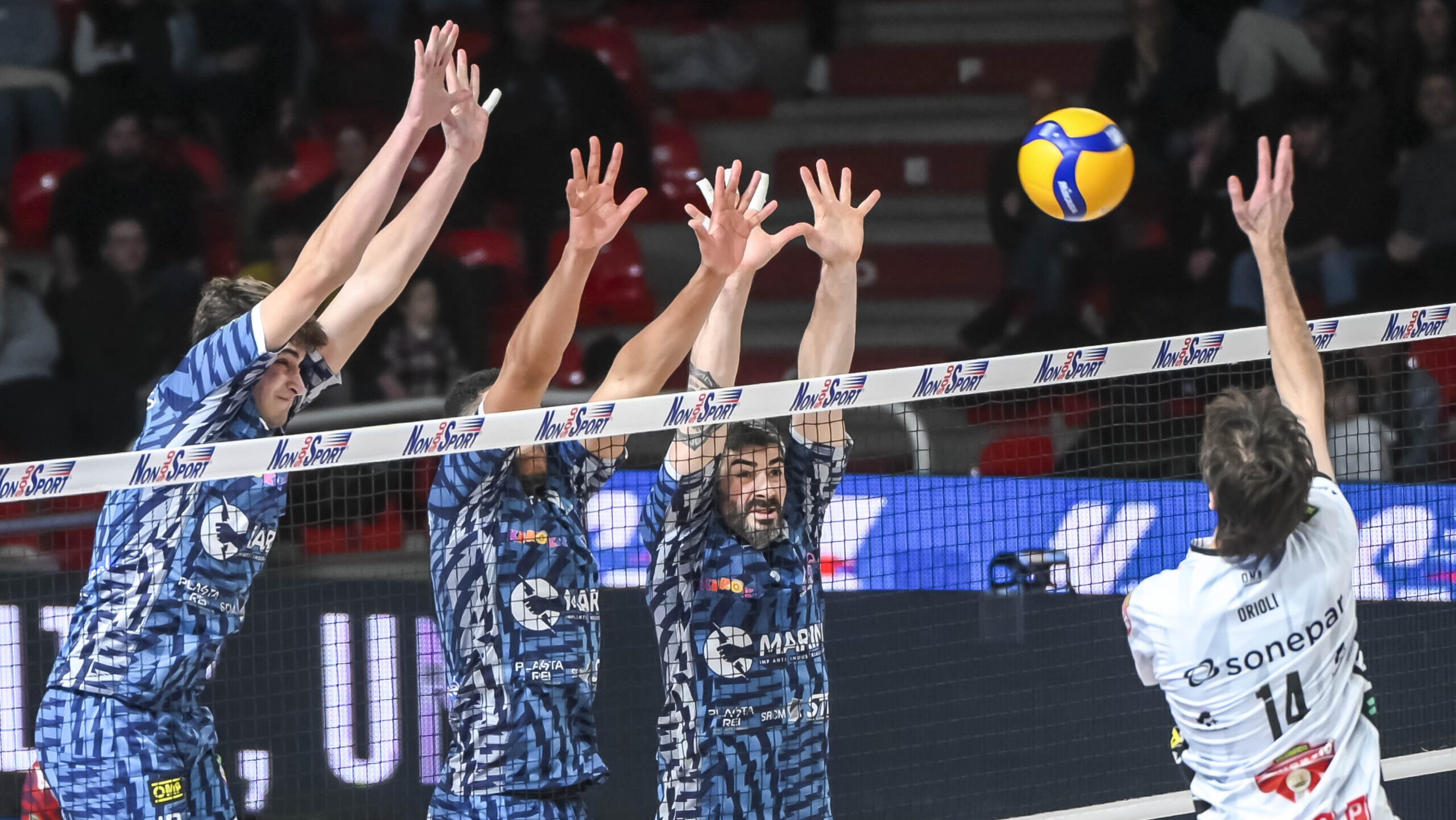 Cisterna viene sconfitta da Padova nello scontro salvezza della 6^ di ritorno di SuperLega. I laziali guadagnano un punto