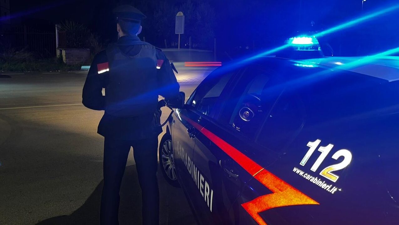 Altro fatto di cronaca a Roma con la denuncia a piede libero di 4 giovani intercettati dai carabinieri dopo un inseguimento