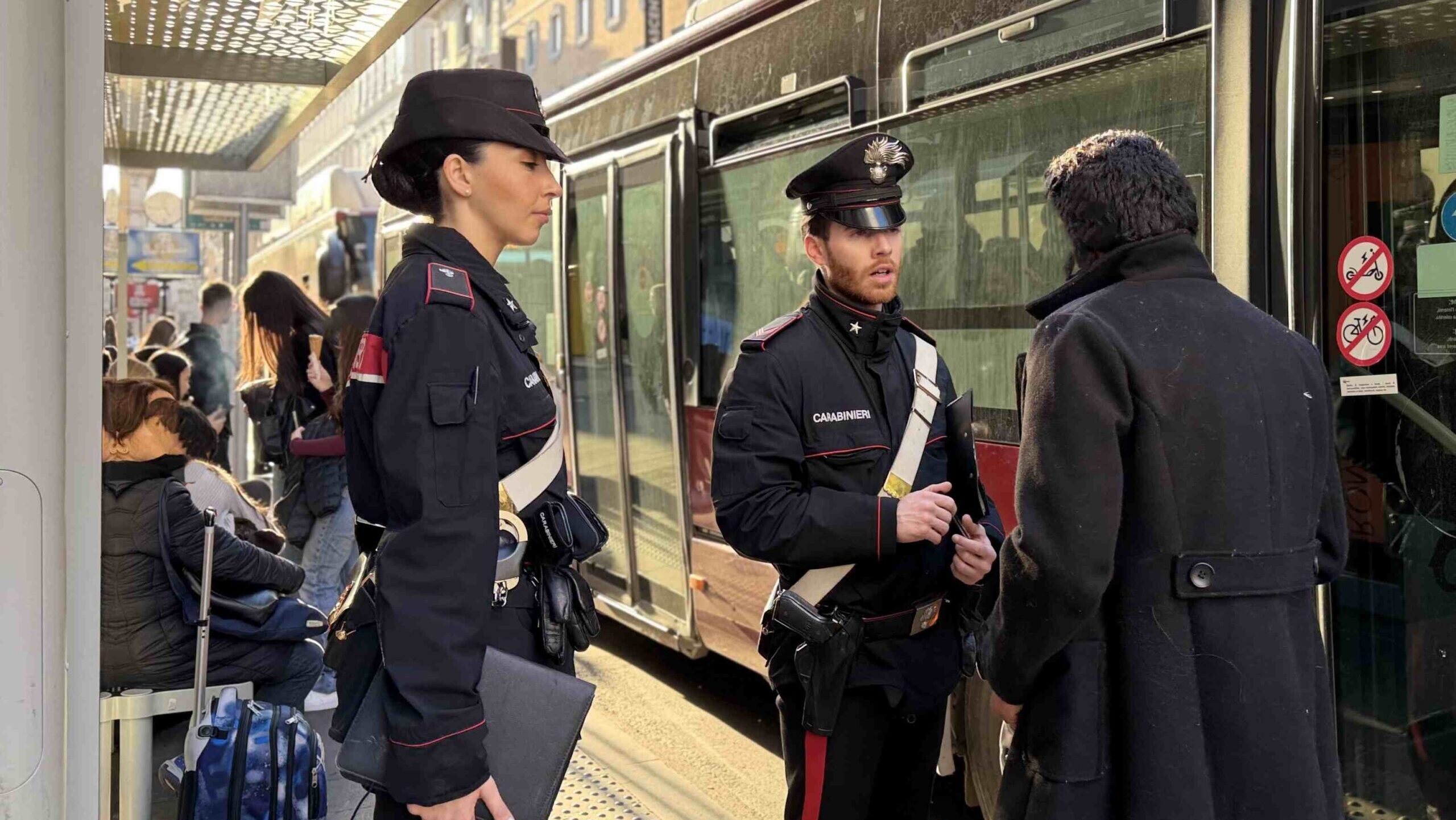 Diversi controlli sono stati effettuati dai carabinieri nel centro storico di Roma con arresti e denunce effettuati