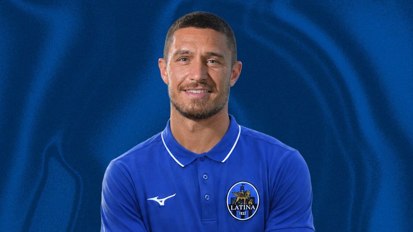 Il Latina riabbraccia Matteo Bruscagin, uno dei giocatori simbolo della scalata fino alla serie B dove i pontini sfiorarono la promozione in A