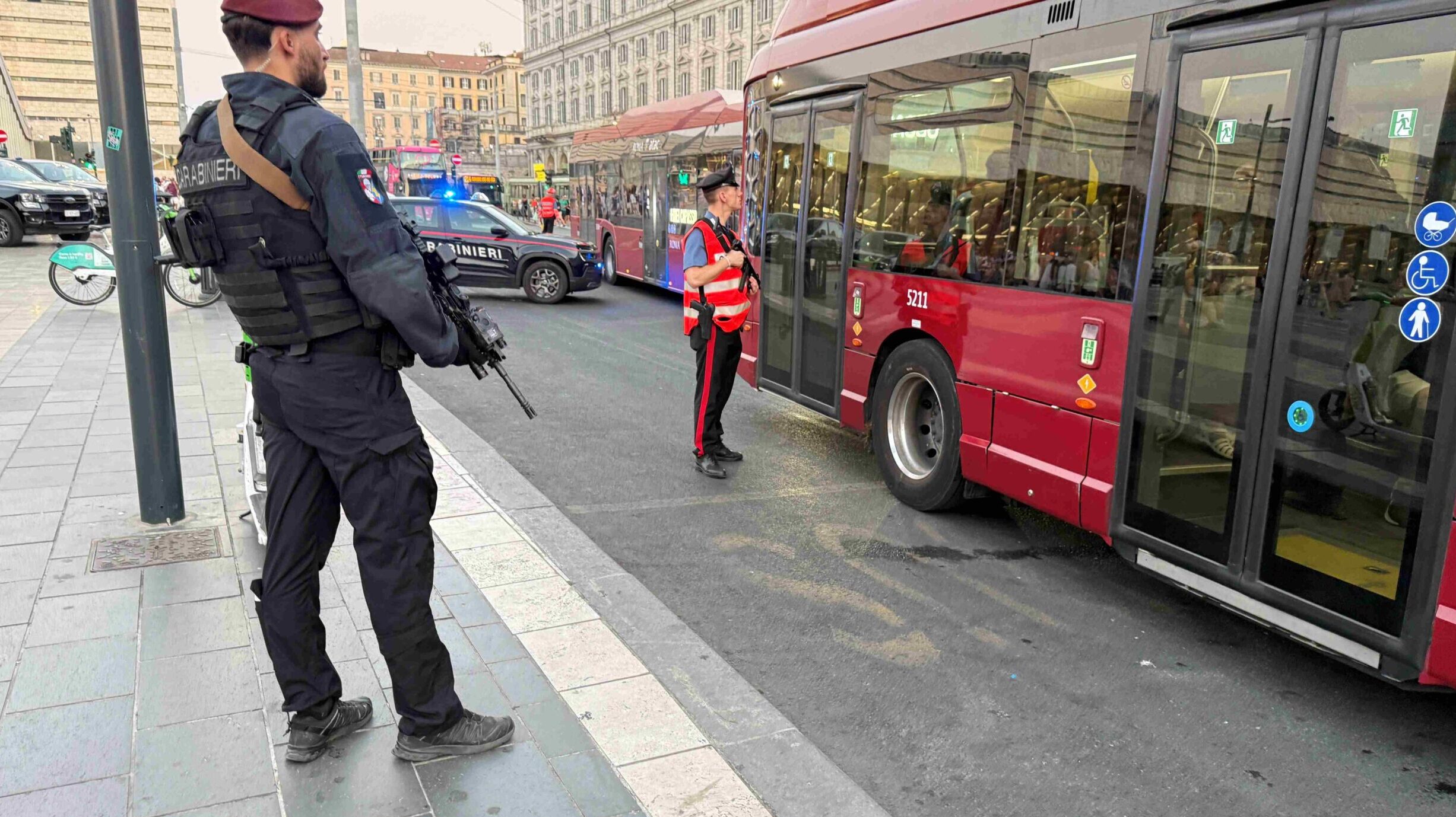 Nuova operazione di controllo del territorio nella zona della Stazione Termini di Roma da parte dei carabinieri