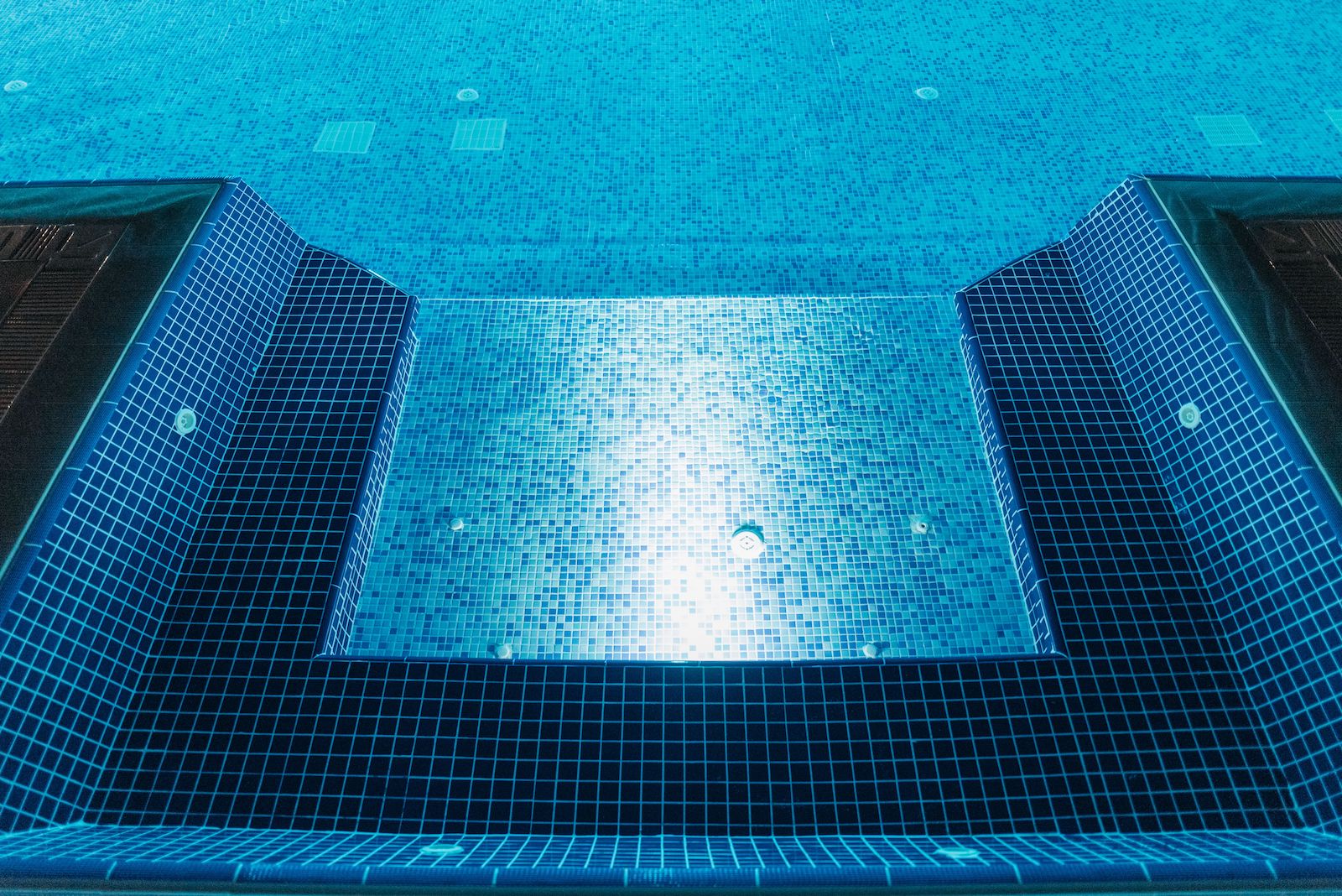 Sicurezza nelle piscine, stretta dopo le tragedie: nuovi obblighi per gli impianti