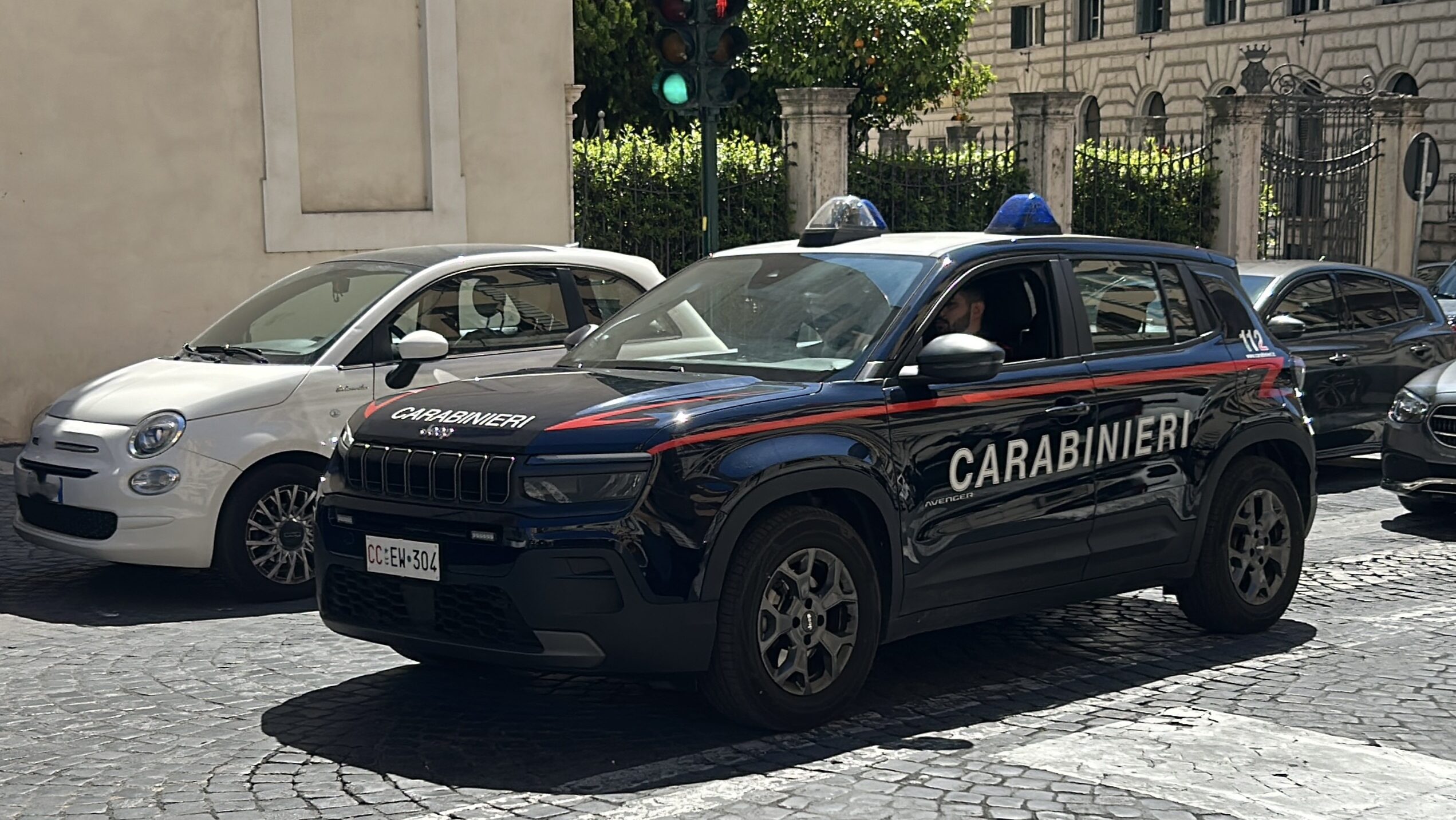 Un uomo di origine congolese è stato arrestato dai carabinieri per aver violentato una donna nel rione Monti lo scorso luglio