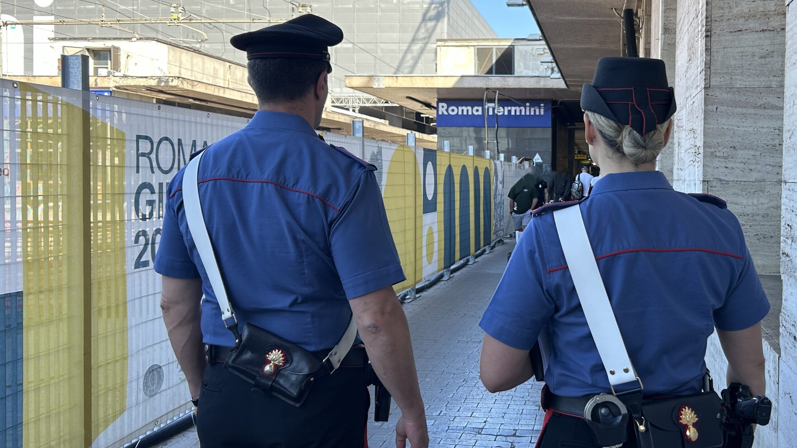 I carabinieri hanno effettuato dei maxi-controlli in zona stazione Termini a Roma effettuando sette arresti e 13 denunce