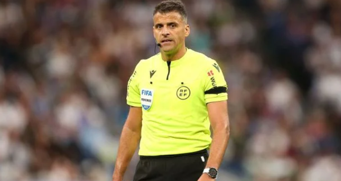 Lo spagnolo Gil manzano arbitrerà Fenerbahce-Roma di giovedì 10 settembre, sfida che segnerà il ritorno dei giallorossi in Champions League