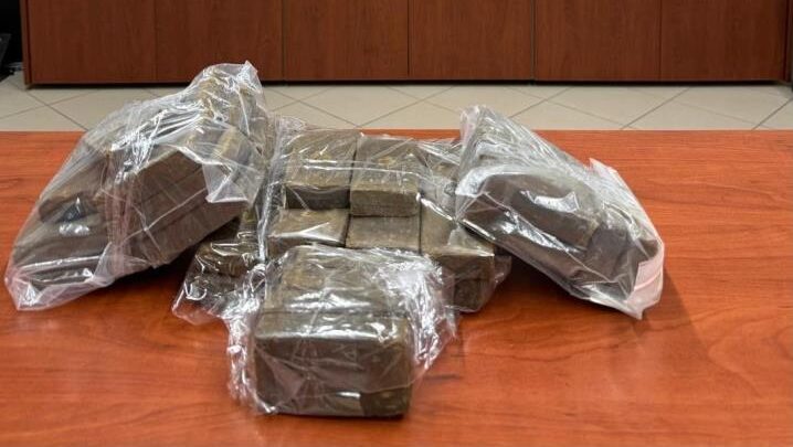 Un giovane di 26 anni è finito in manette a Ferentino perchè aveva 4 kg di hashish nel bagagliaio della macchina