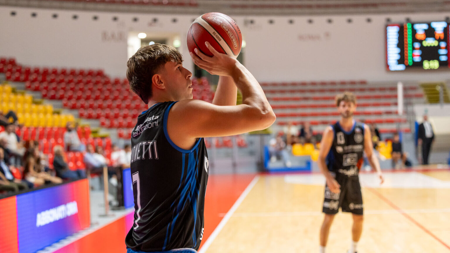 La Benacquista Latina torna sul parquet per il recupero della 4^ giornata del campionato di Serie B Nazionale contro Napoli Est