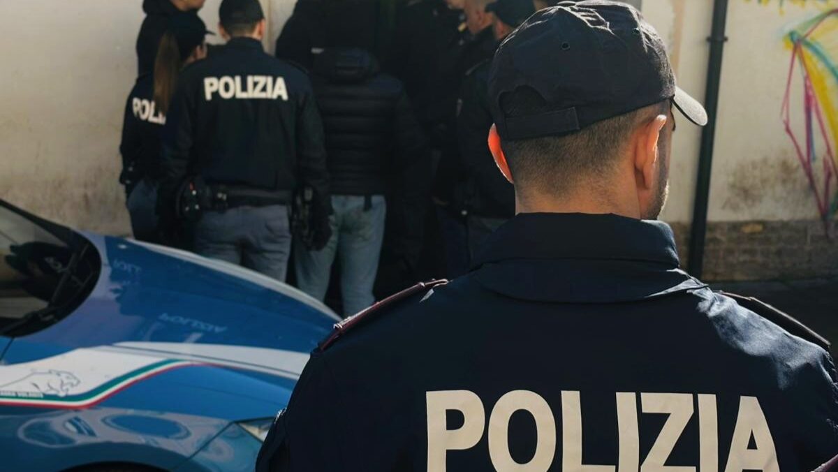 Polizia di nuovo azione nella Capitale con un altro controllo straordinario in zona Tor Bella Monaca e vicino due fermate Metro